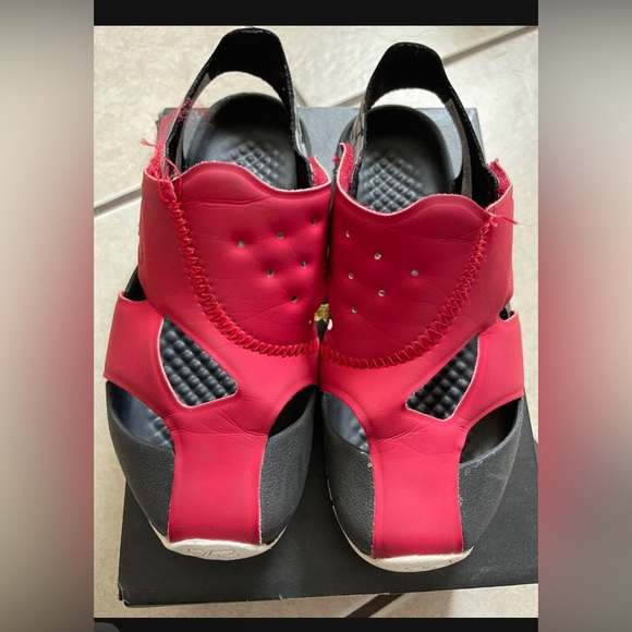 infant jordan sandals size 2